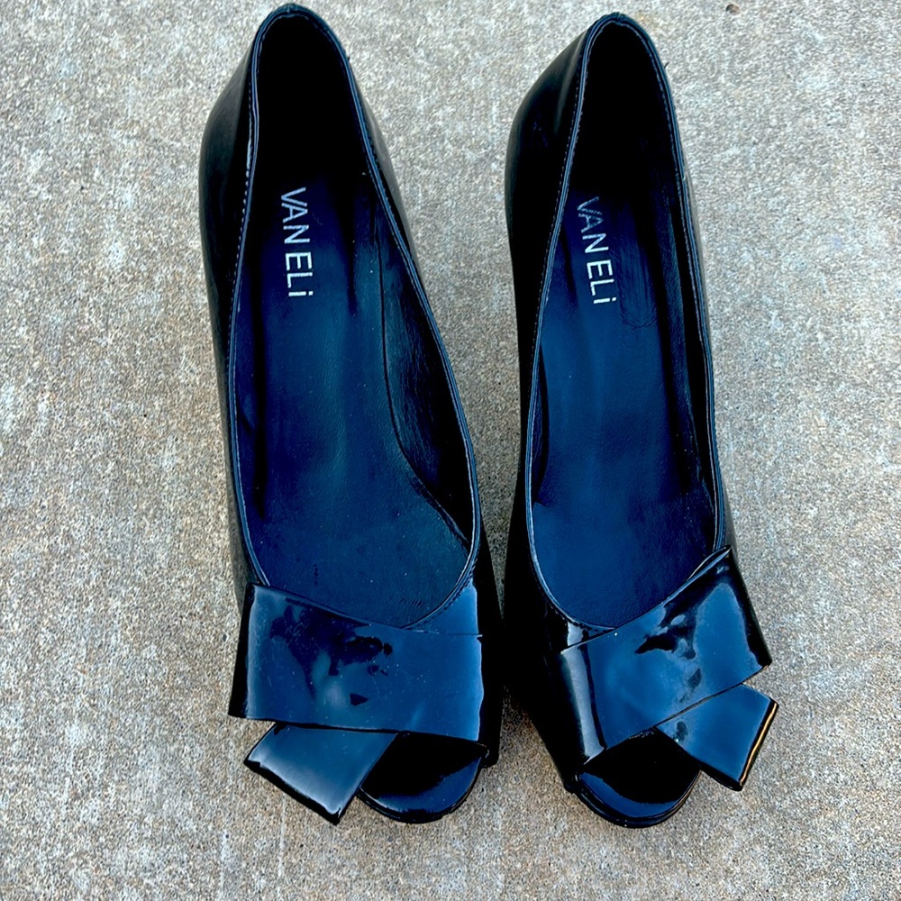 Black 1” heel open toe